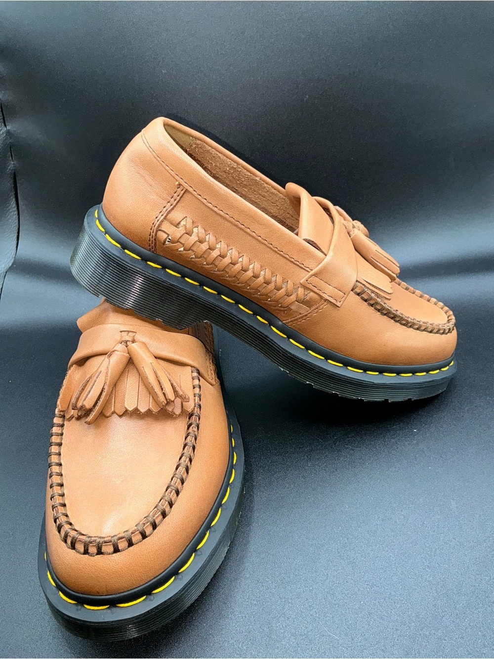 Dr. Martens Women’s Tan Leather Tassel Loafers Slip On US 7 - Picture 6 of 9